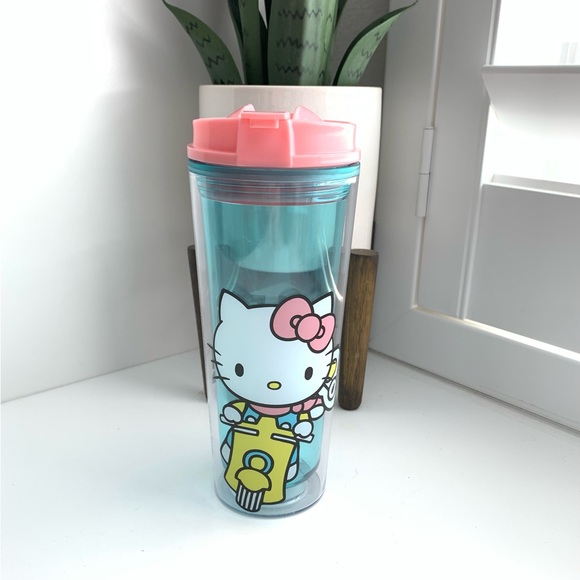 Hello Kitty Water Bottle - 16oz - Picture 1 of 4
